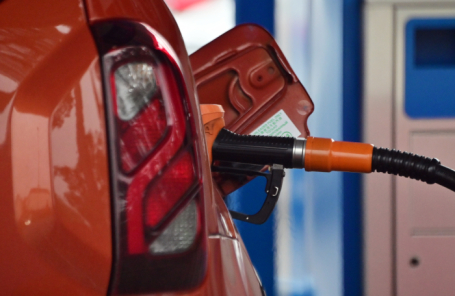 Как в правительстве предлагают стабилизировать цены на топливо?